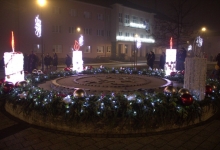 Paljenjem treće adventske svijeće Pakrac u radosti iščekuje Božić