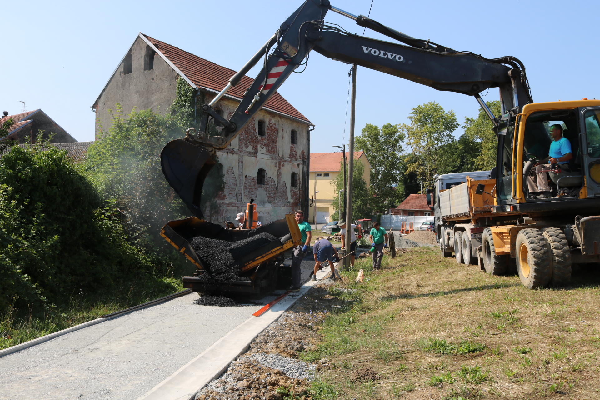 OPORAVAK PAKRAČKE GRAĐEVINSKE OPERATIVE: Naše tvrtke na malim gradilištima, strane na velikim