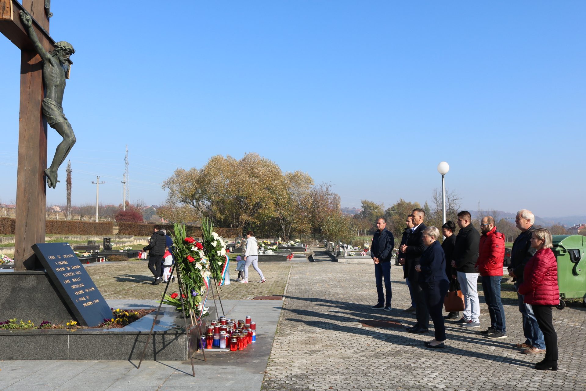 POVODOM BLAGDANA SVIH SVETIH Gradsko izaslanstvo odalo počast