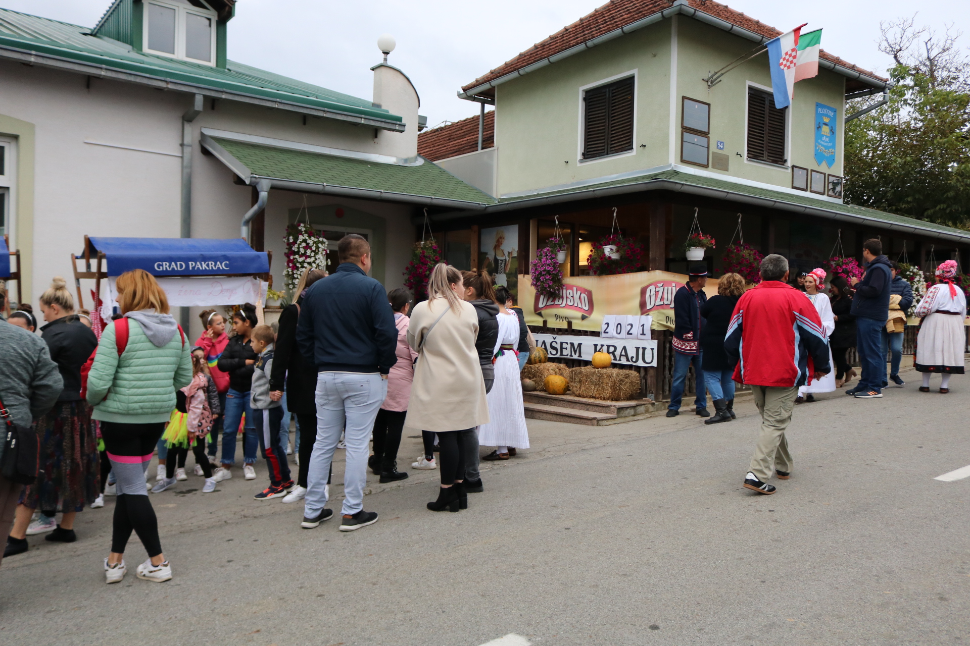 "JESEN U NAŠEM KRAJU" Manifestacija s ciljem očuvanja tradicije i običaja talijanske manjine