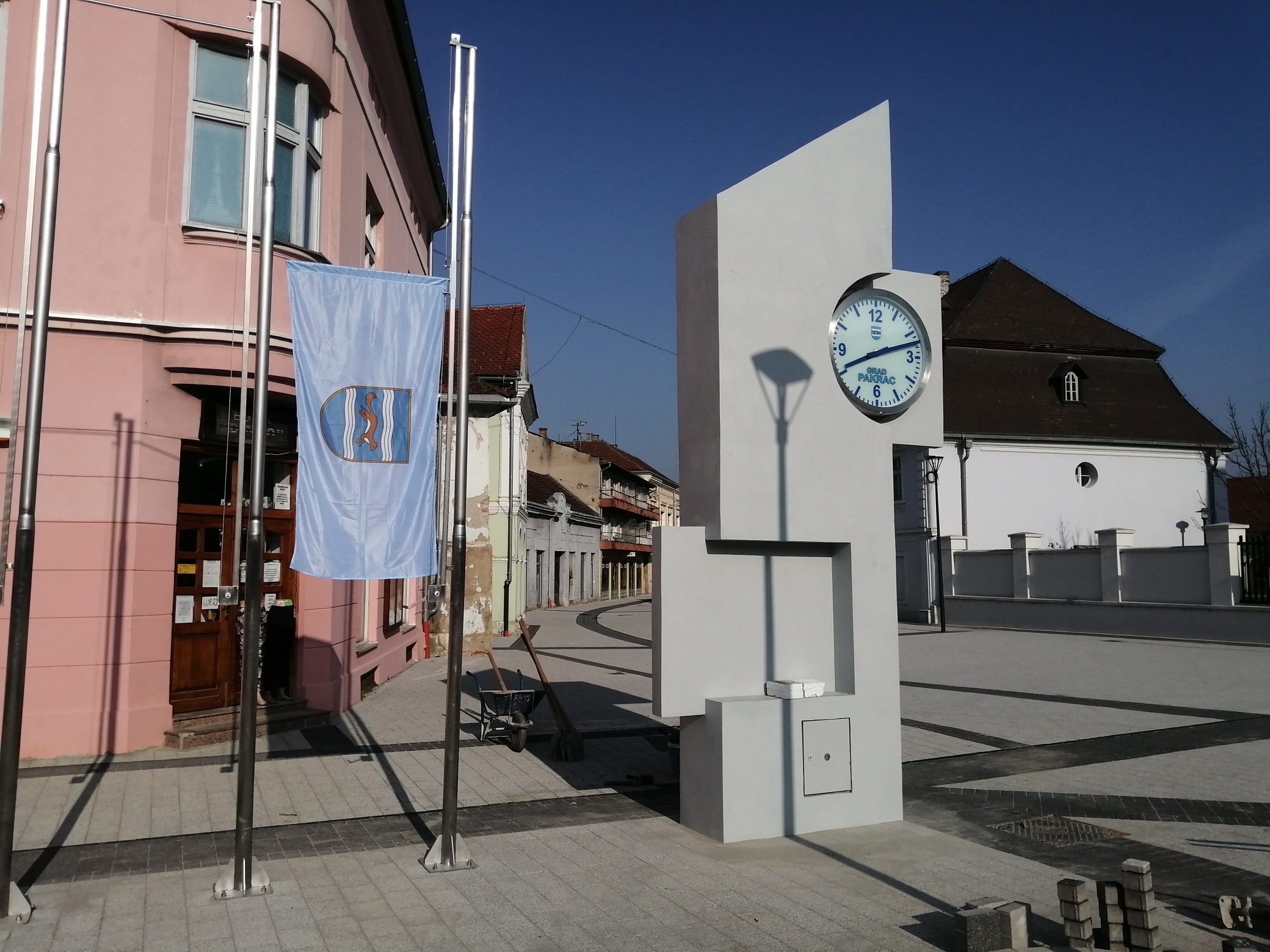 [FOTO VIJEST] Šetnica i trg s novim sadržajima