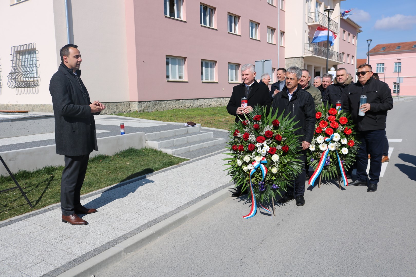 POLAGANJEM VIJENACA: Obilježen Dan Grada i blagdan sv. Josipa