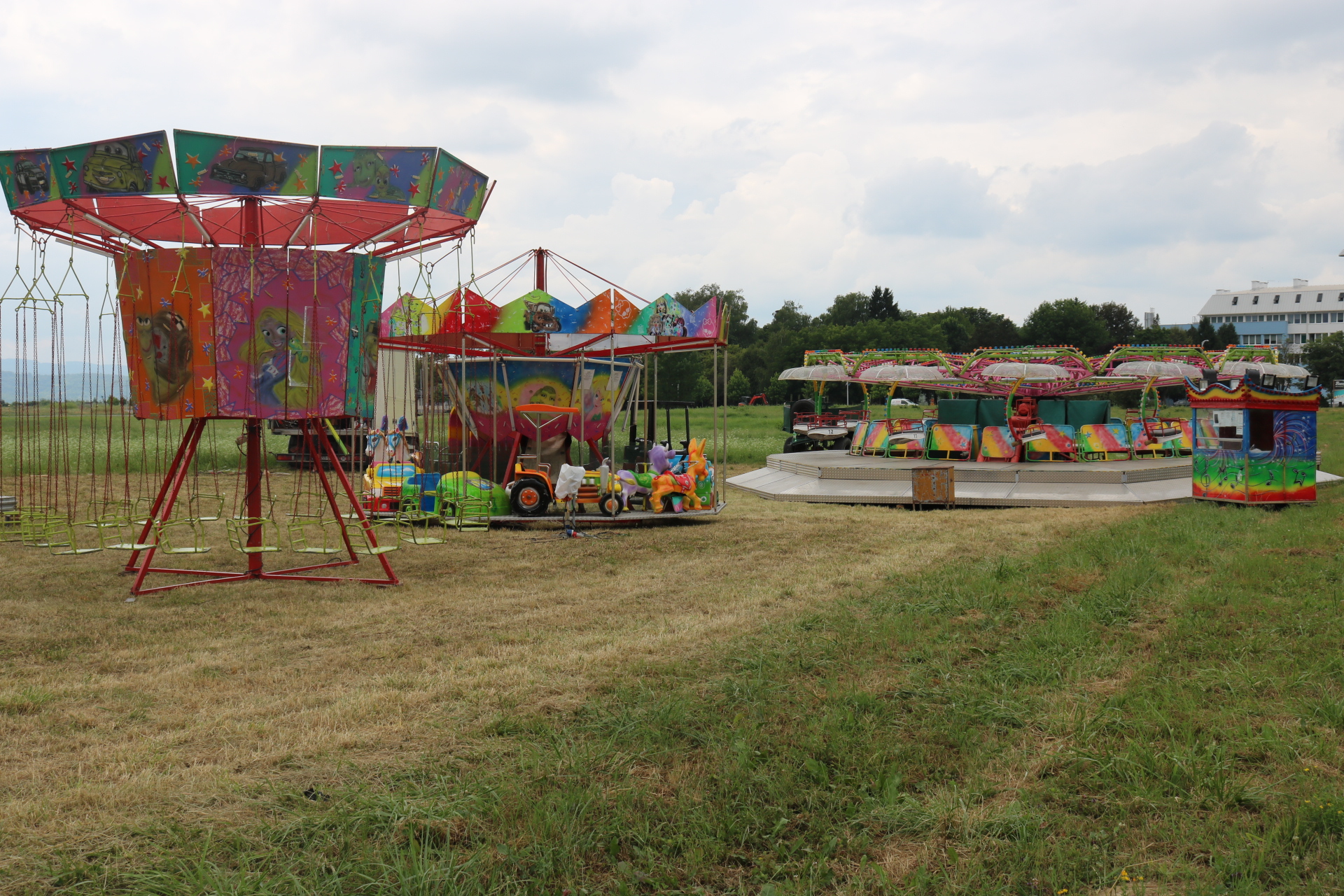 U PAKRAC STIGAO LUNAPARK: U ponudi vrtuljci, autodrom, vlakić…