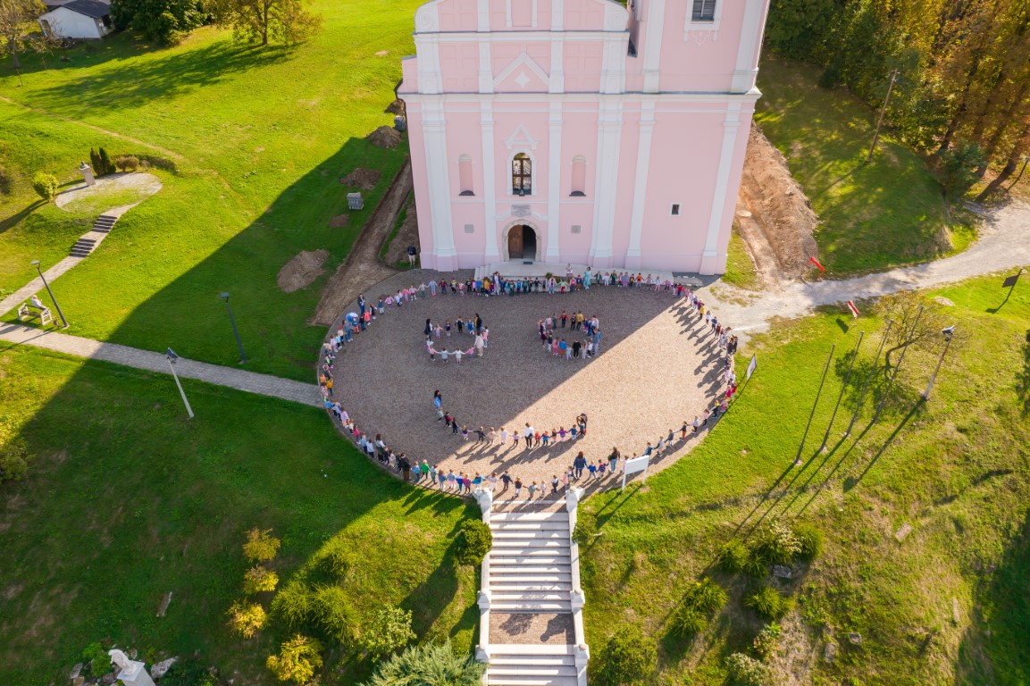 DV MASLAČAK Predstavom i fotografiranjem obilježen Dječji tjedan