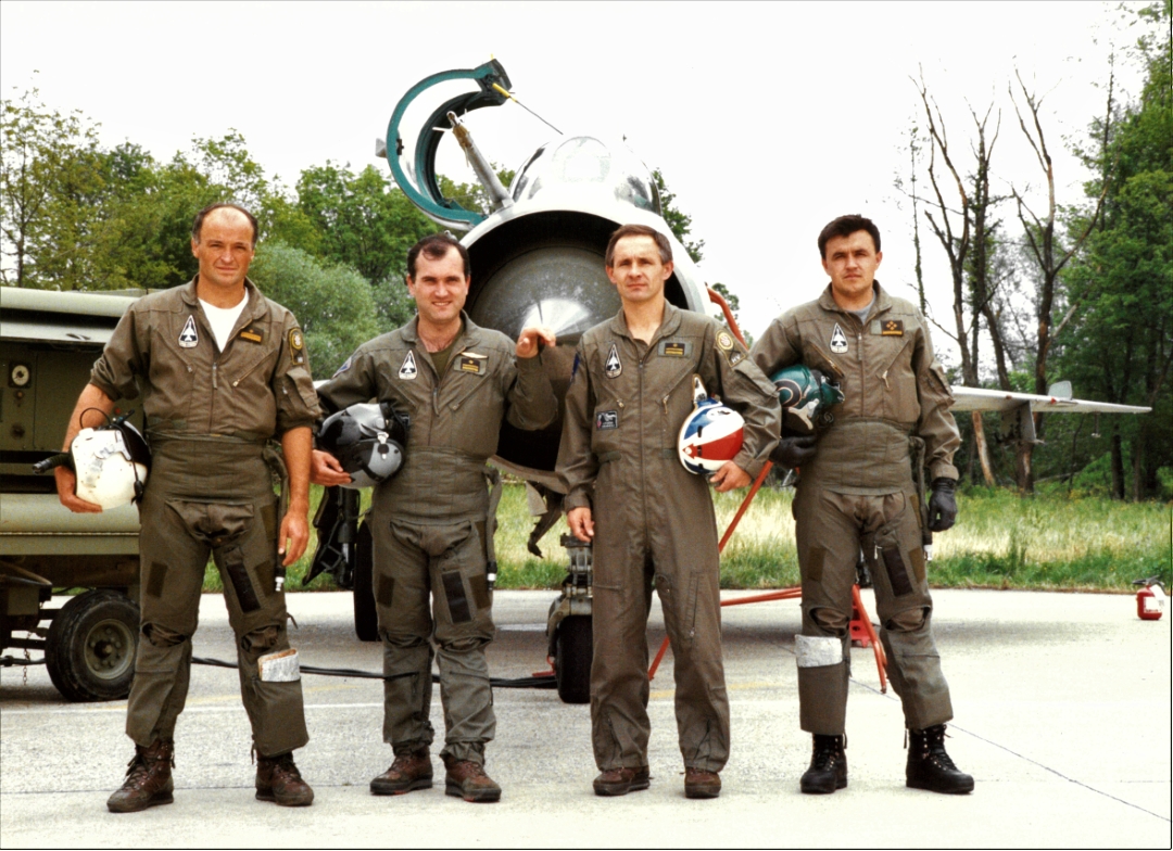 MUZEJ VOJNE I RATNE POVIJESTI Hrvatski ratni pilot Ivica Ivandić