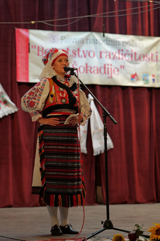 P1108963