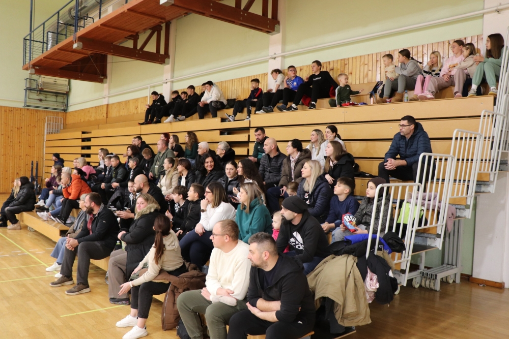 600889895259804298182294411947613598376933568n