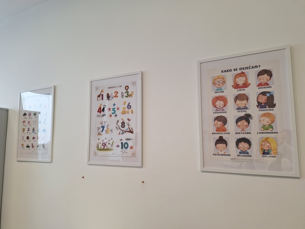 20260127094304-Custom