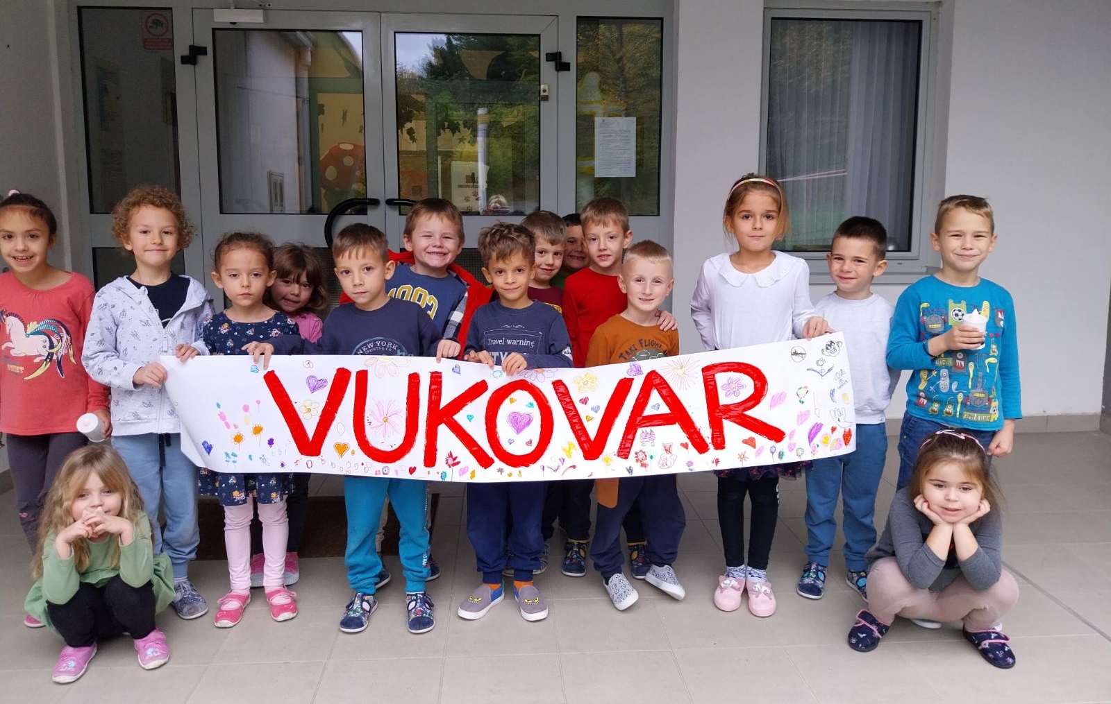 DJECA ZA VUKOVAR Pakrački vrtićanci obilježili Dan sjećanja