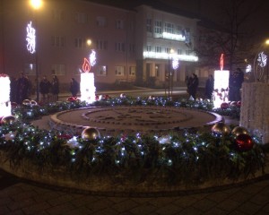 Paljenjem treće adventske svijeće Pakrac u radosti iščekuje Božić