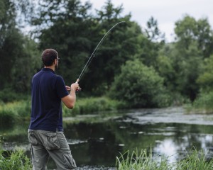 NEKOM SE PRIPECALO ZA MUKTE Otuđio nadzornu kameru s ribnjaka u Marinom Selu
