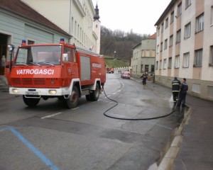GRAD PAKRAC U ponedjeljak i utorak organizirano pranje više ulica