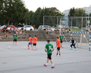 ZAVRŠNICA MNT „PAKRAC 2026“ Danas od 20 sati borba za finale